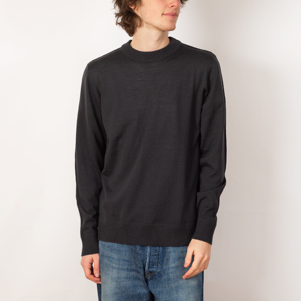 Solo Crewneck - Molten Grey
