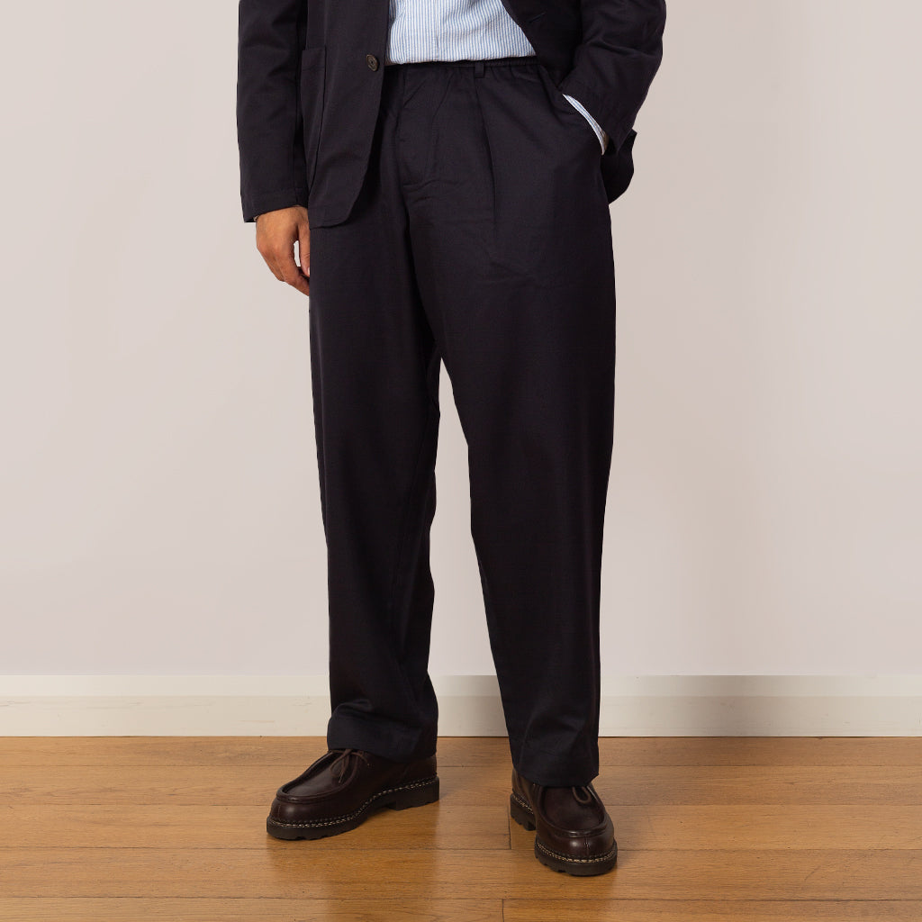 Travel Suiting Oxford Pant - Navy
