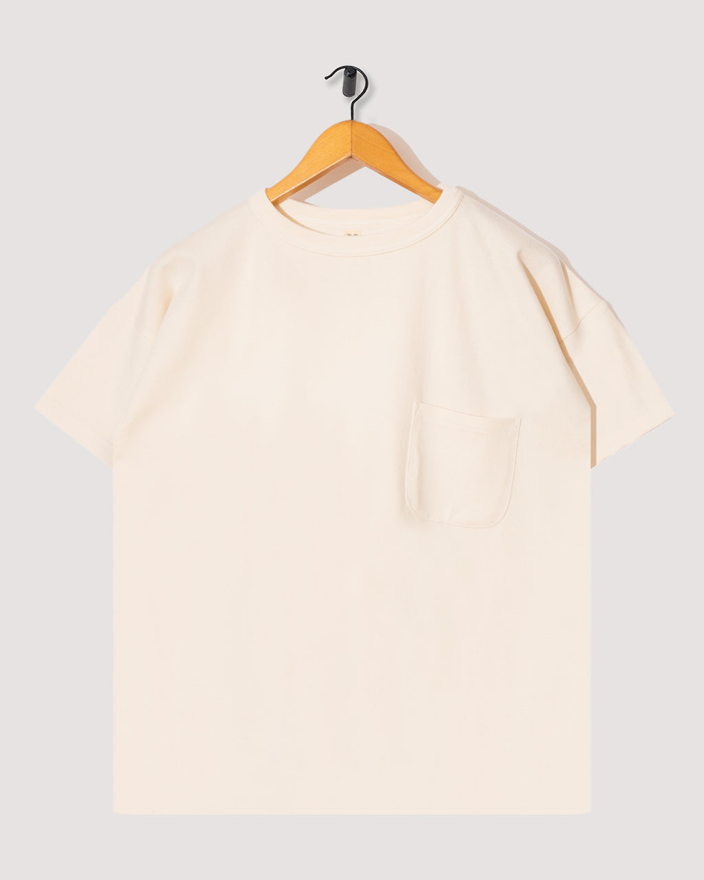 LOT 601 - T-Shirt - Ivory | Taiga Takahashi | Peggs & son.