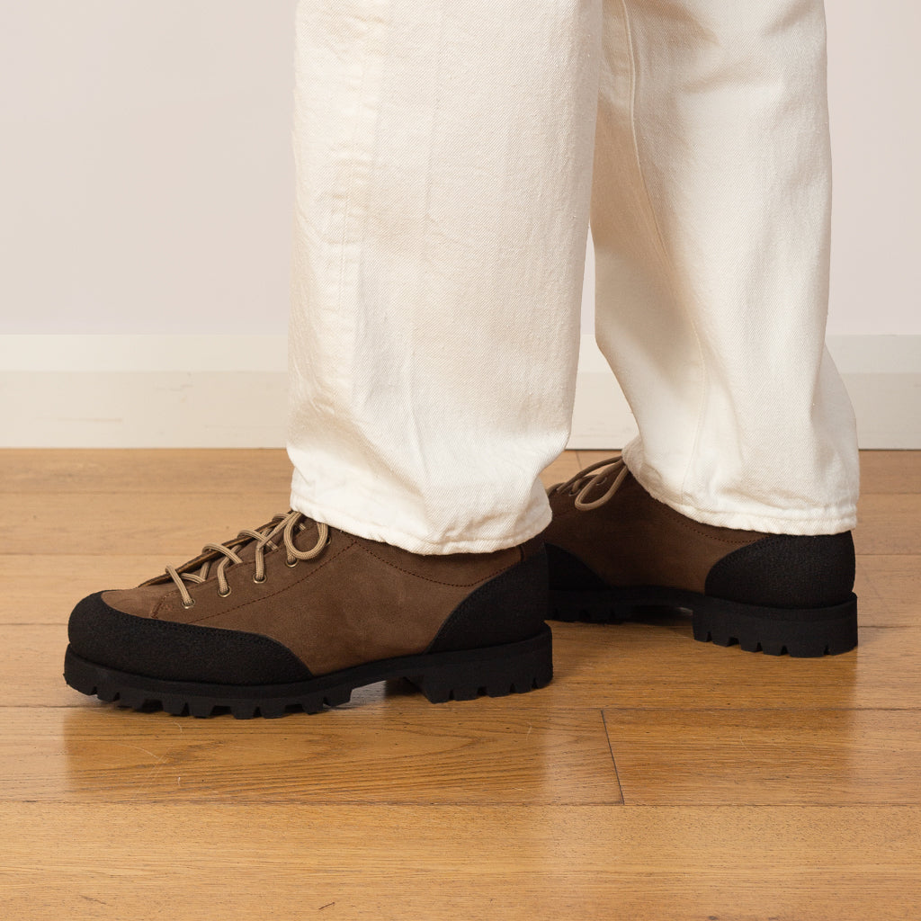 Montana - Velours Marron Jannu Noire