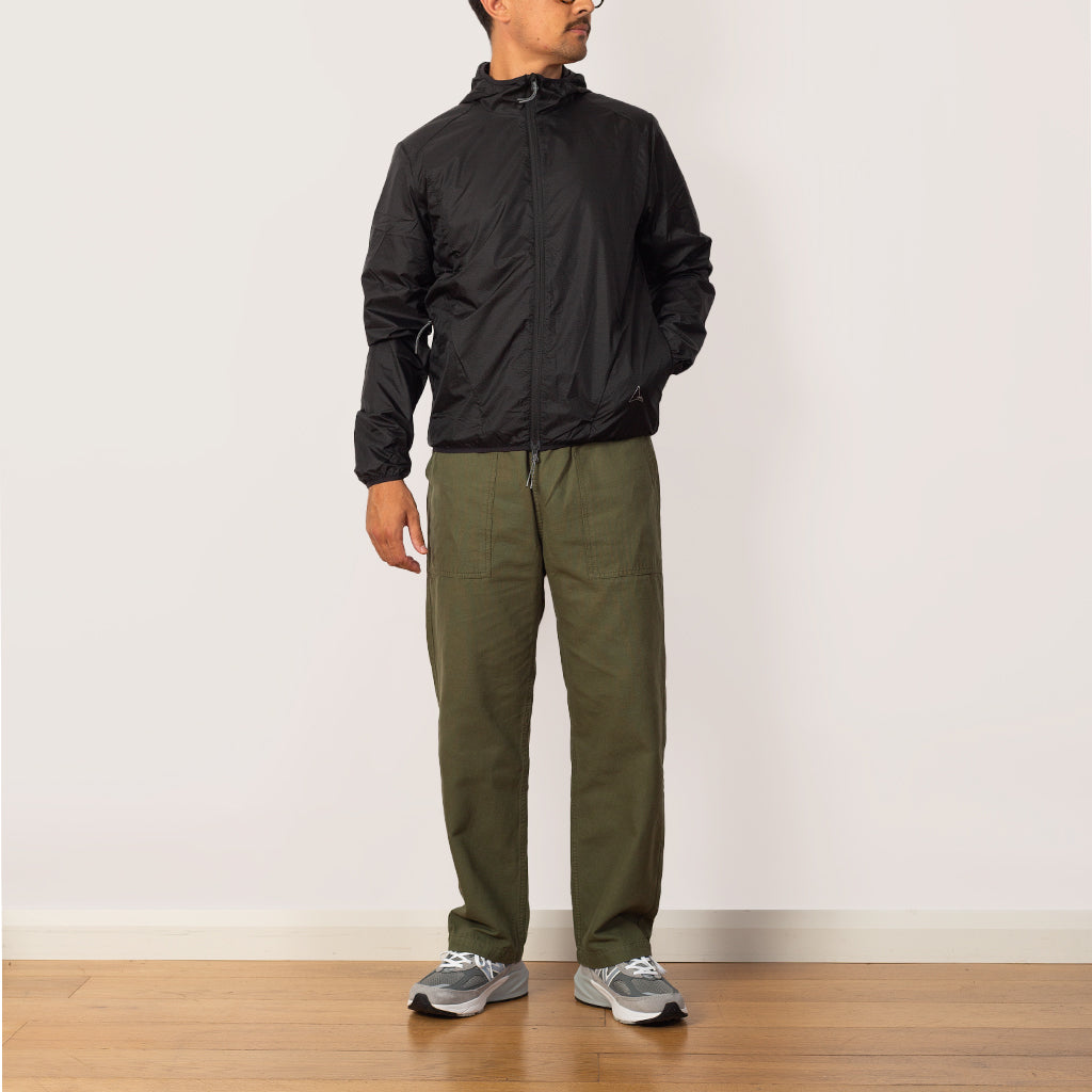 Hue Packable Wind Jacket - Black