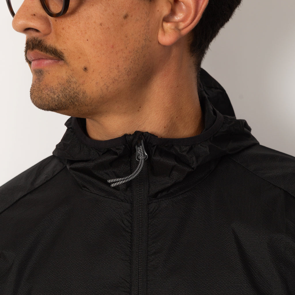 Hue Packable Wind Jacket - Black