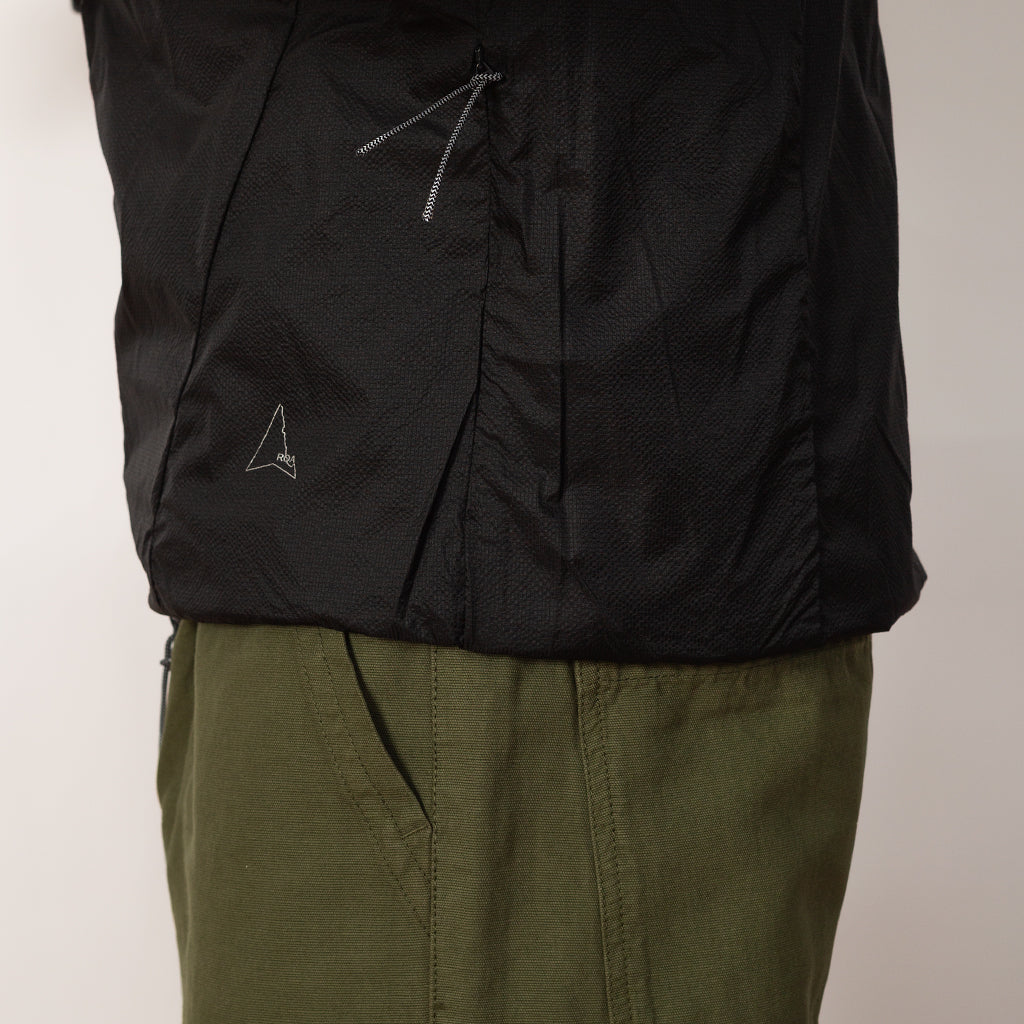 Hue Packable Wind Jacket - Black
