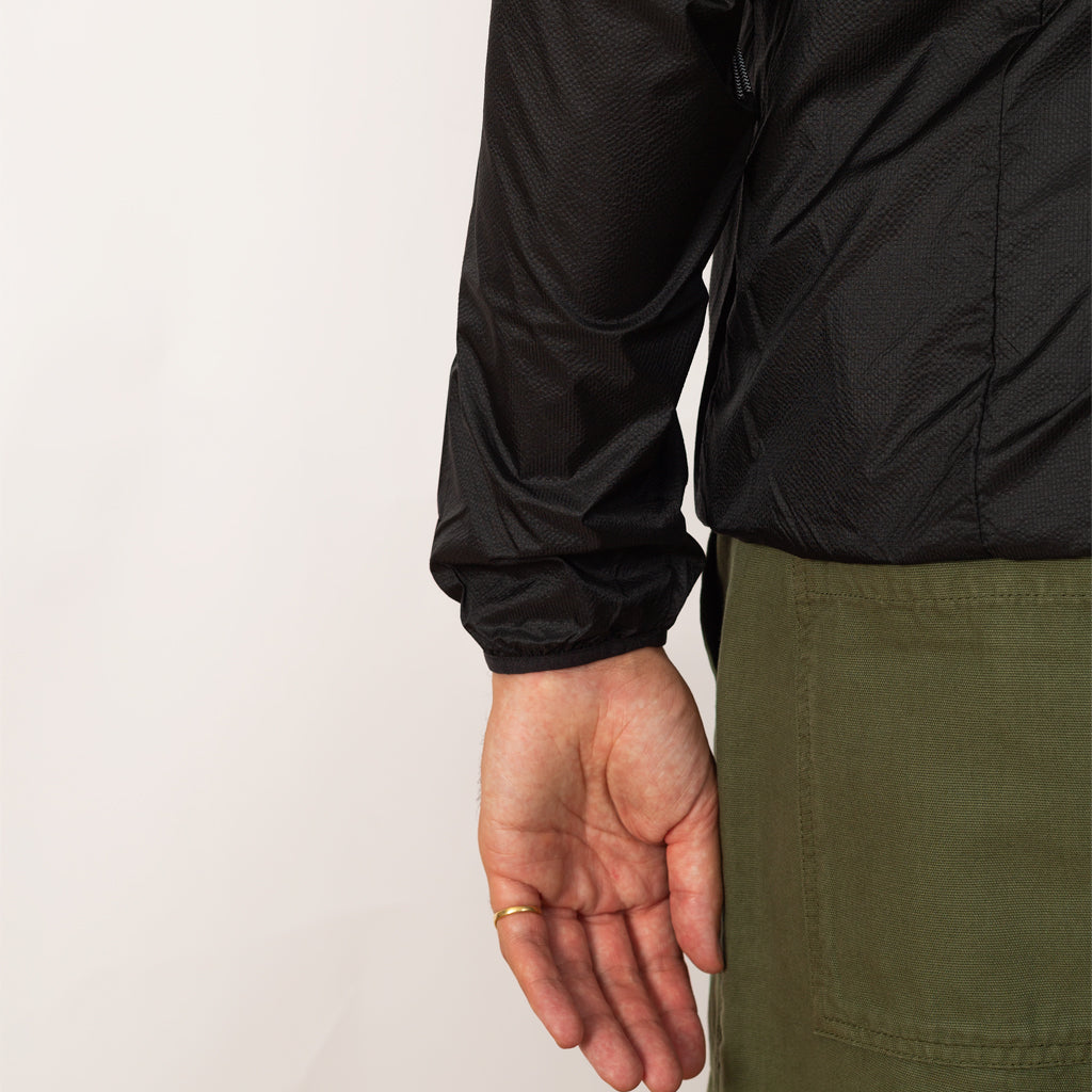 Hue Packable Wind Jacket - Black