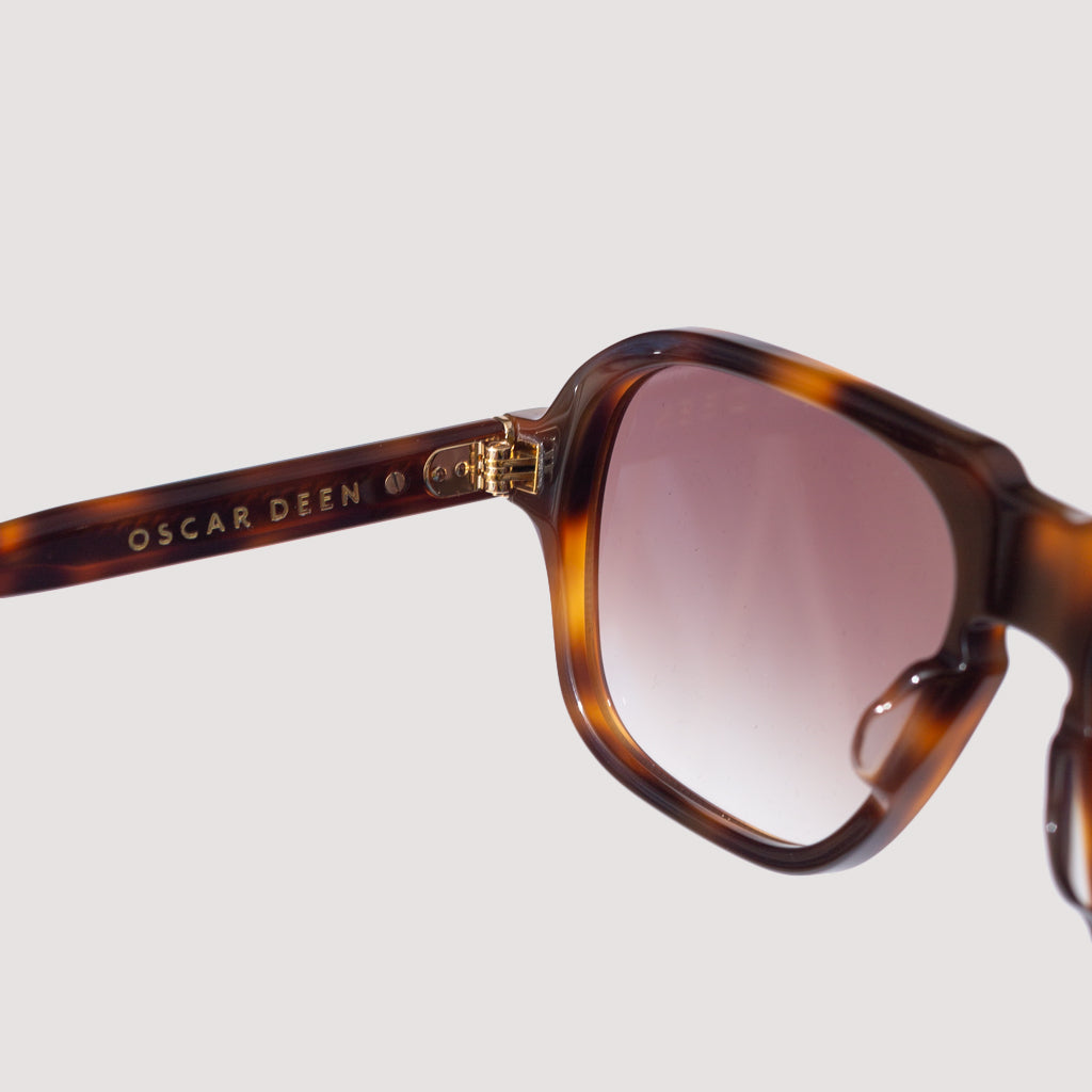 Fraser - Tortoise/Claret Gradient