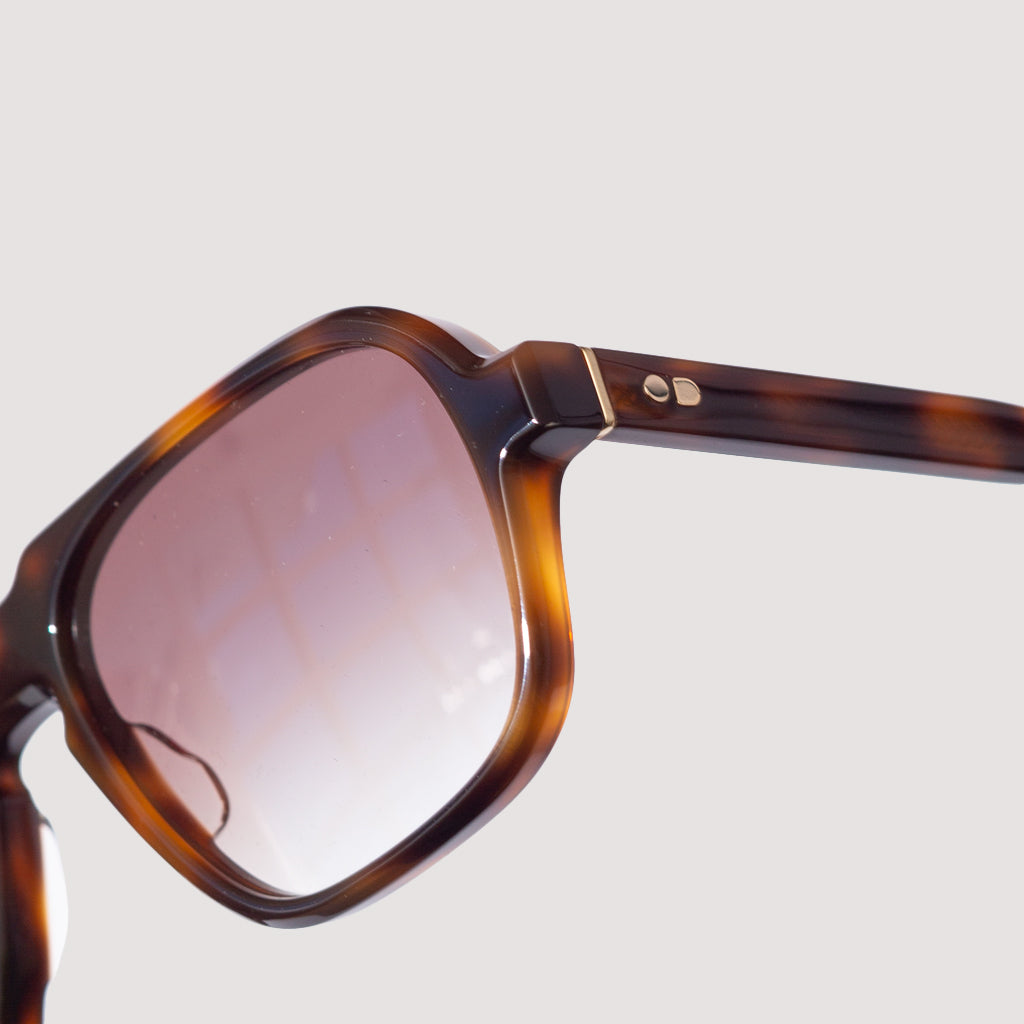 Fraser - Tortoise/Claret Gradient