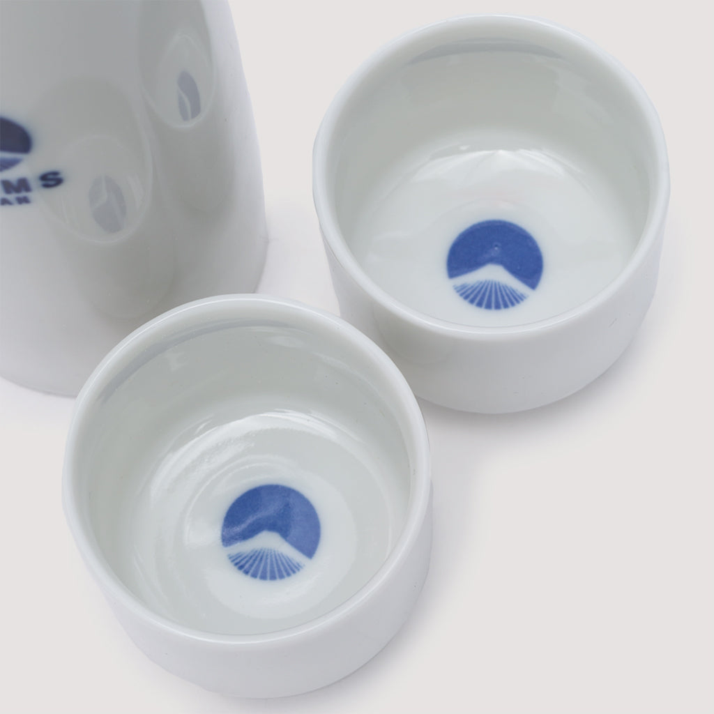 Sake Bottle & Cup Set - White/Navy