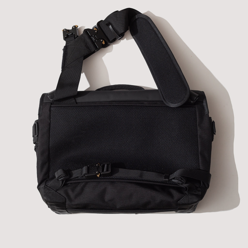 NXL Small Messenger Tech-Line - Black