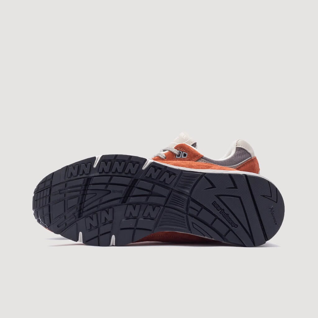 M991 PTY - Sequoia/Grey