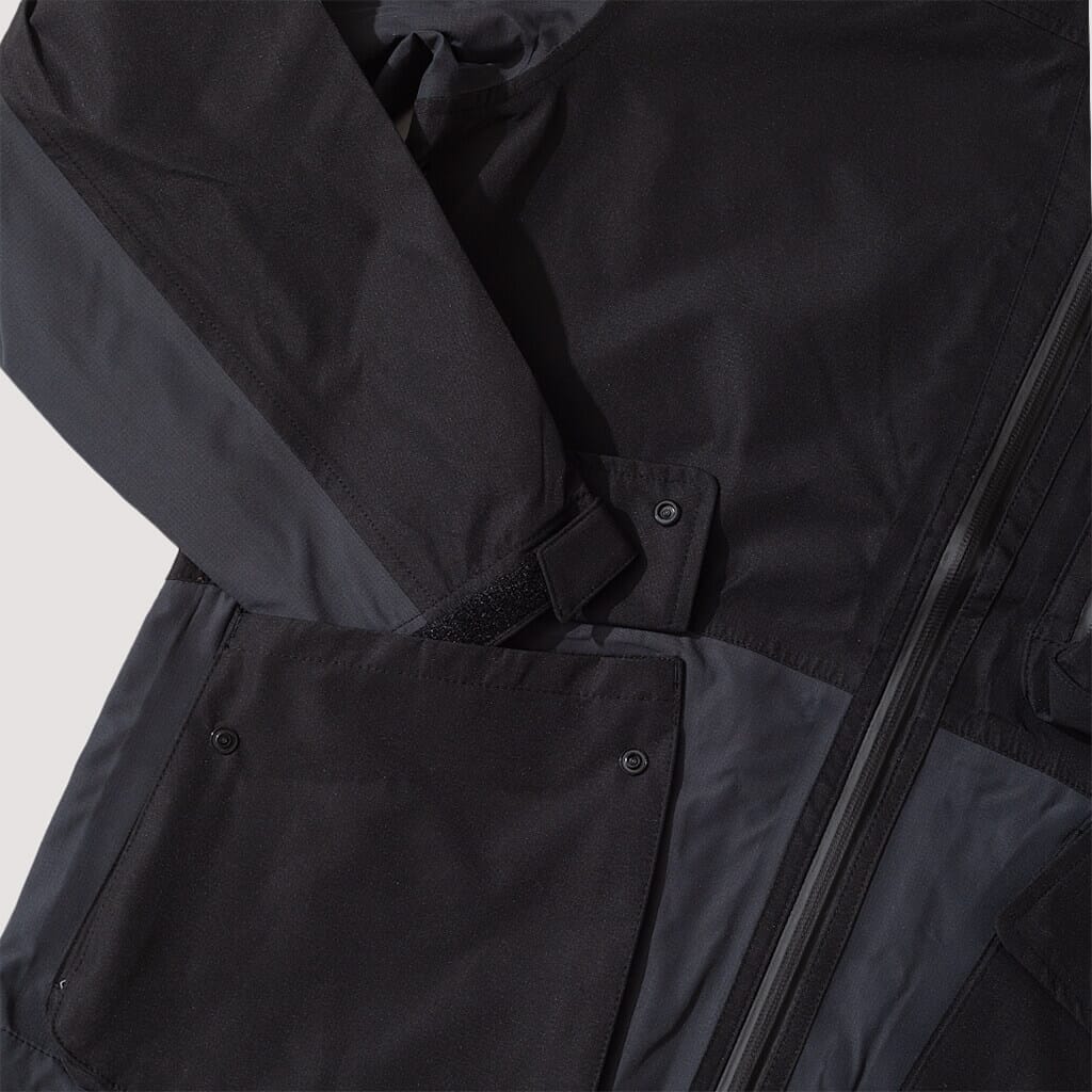 Big Pocket Hooded Tech Jacket - Black/Anthracite