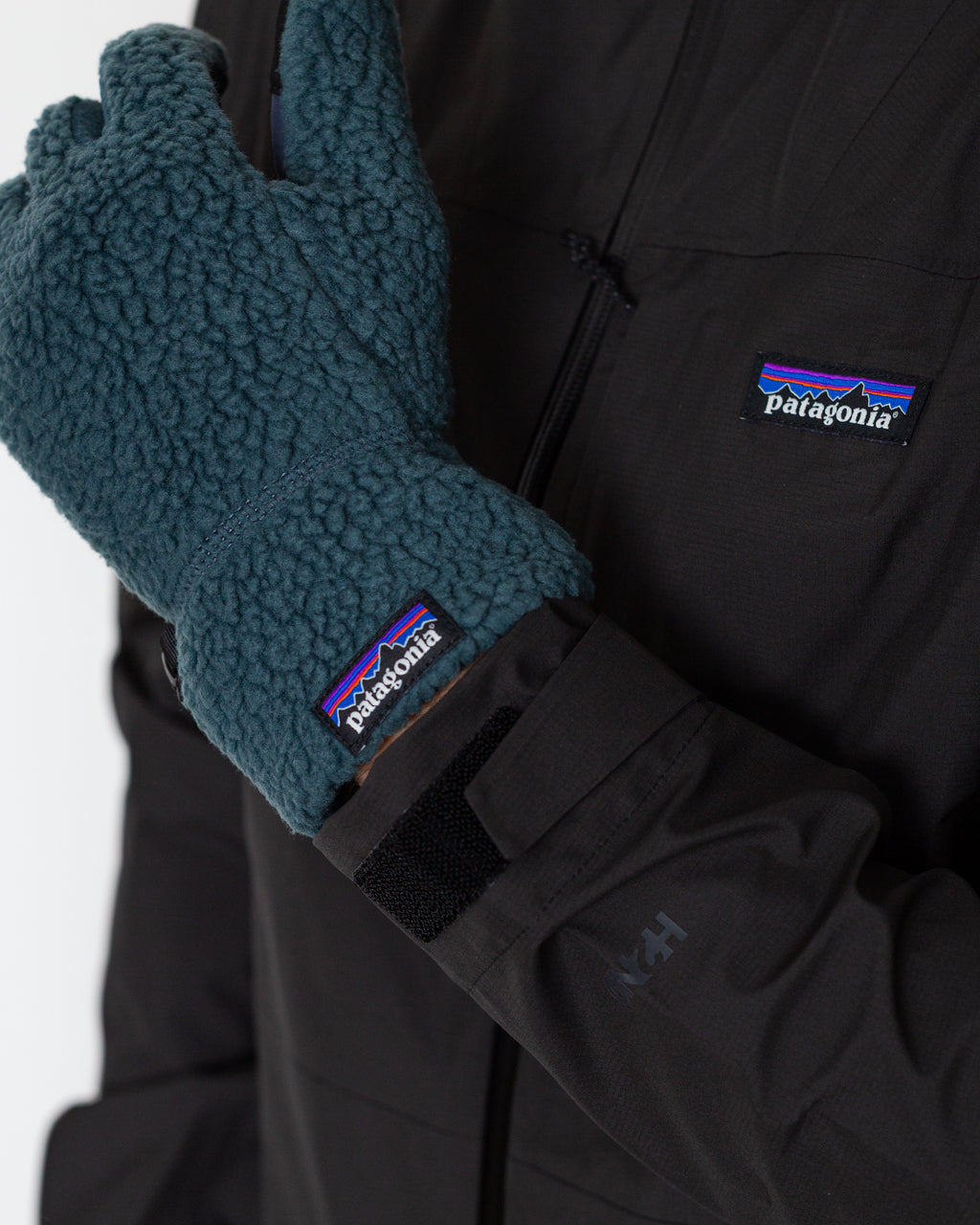 Retro Pile Gloves - Summit Blue | Patagonia | Peggs & son.