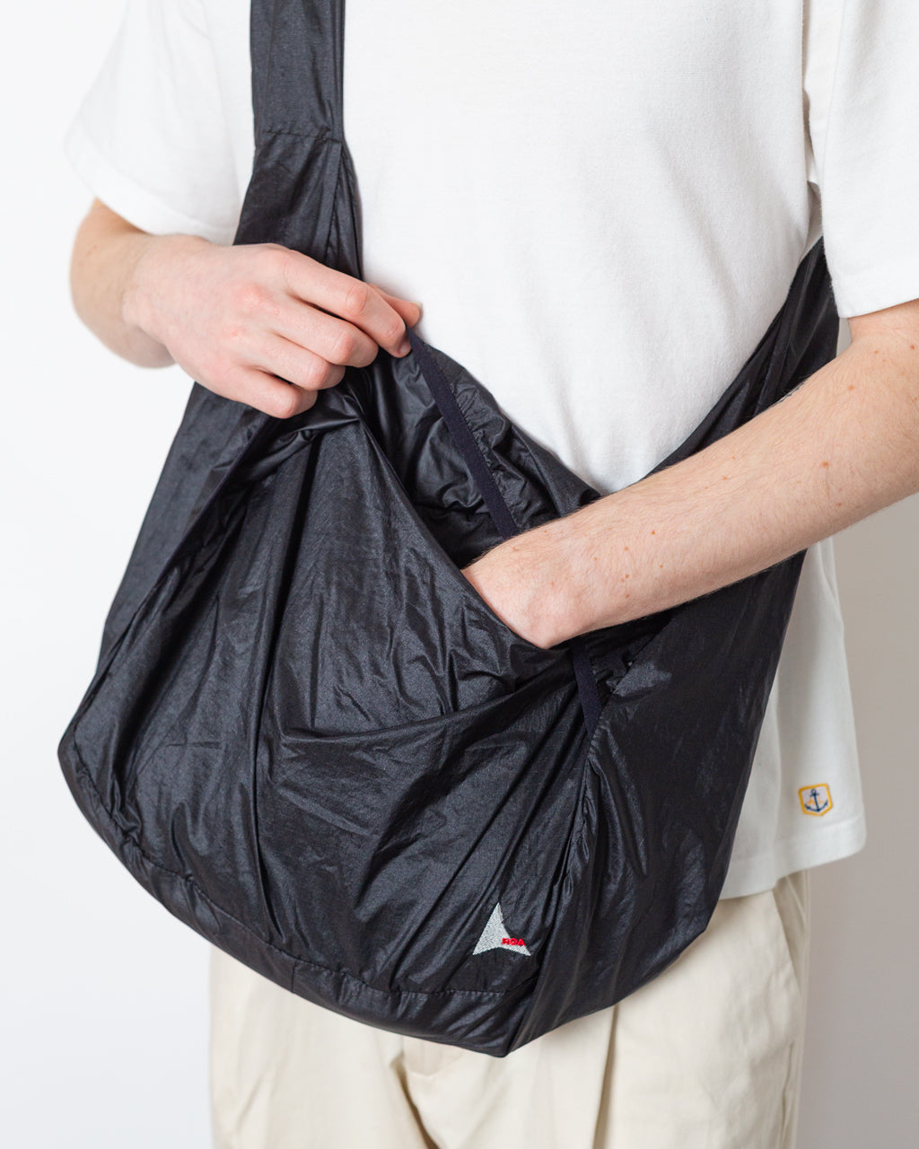 Laki Packable Knot Bag - Black | Roa | Peggs & son.