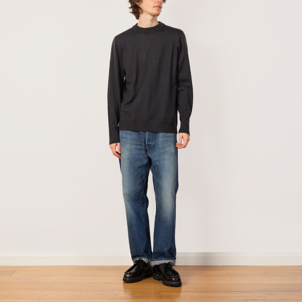 Solo Crewneck - Molten Grey