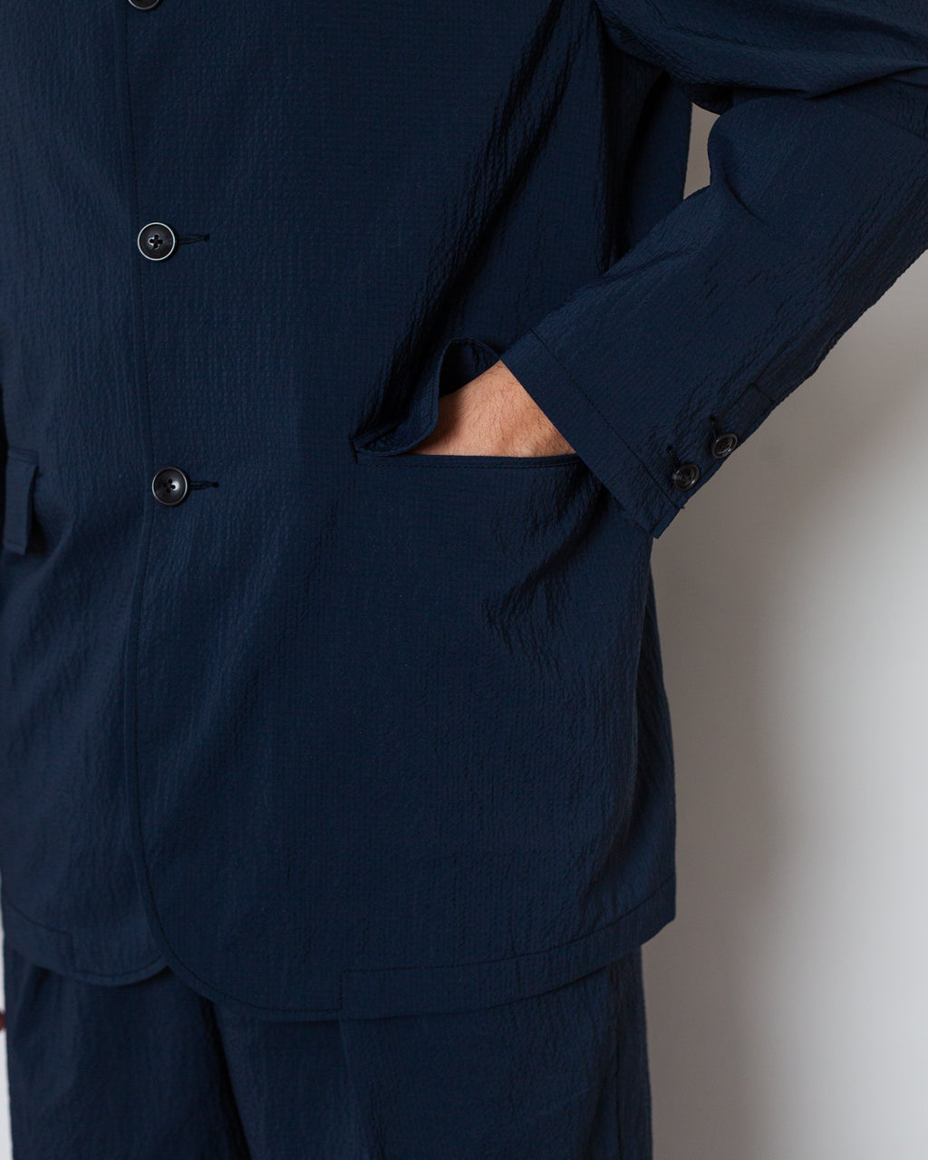 3 Button Seersucker Anywhere Suit - Navy | Beams Plus | Peggs & son.