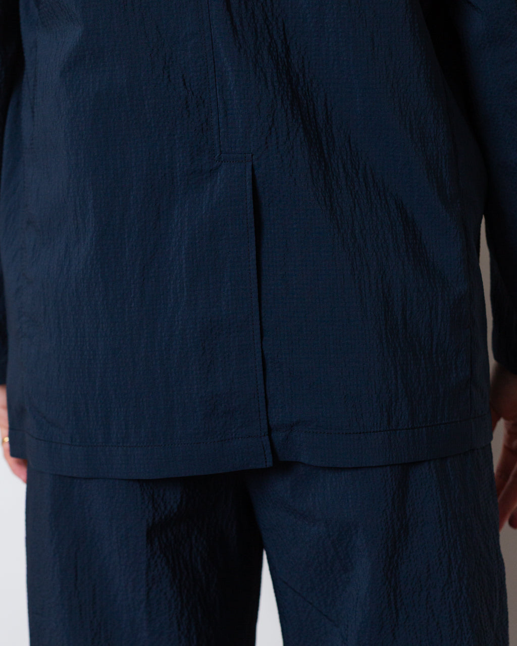 3 Button Seersucker Anywhere Suit - Navy