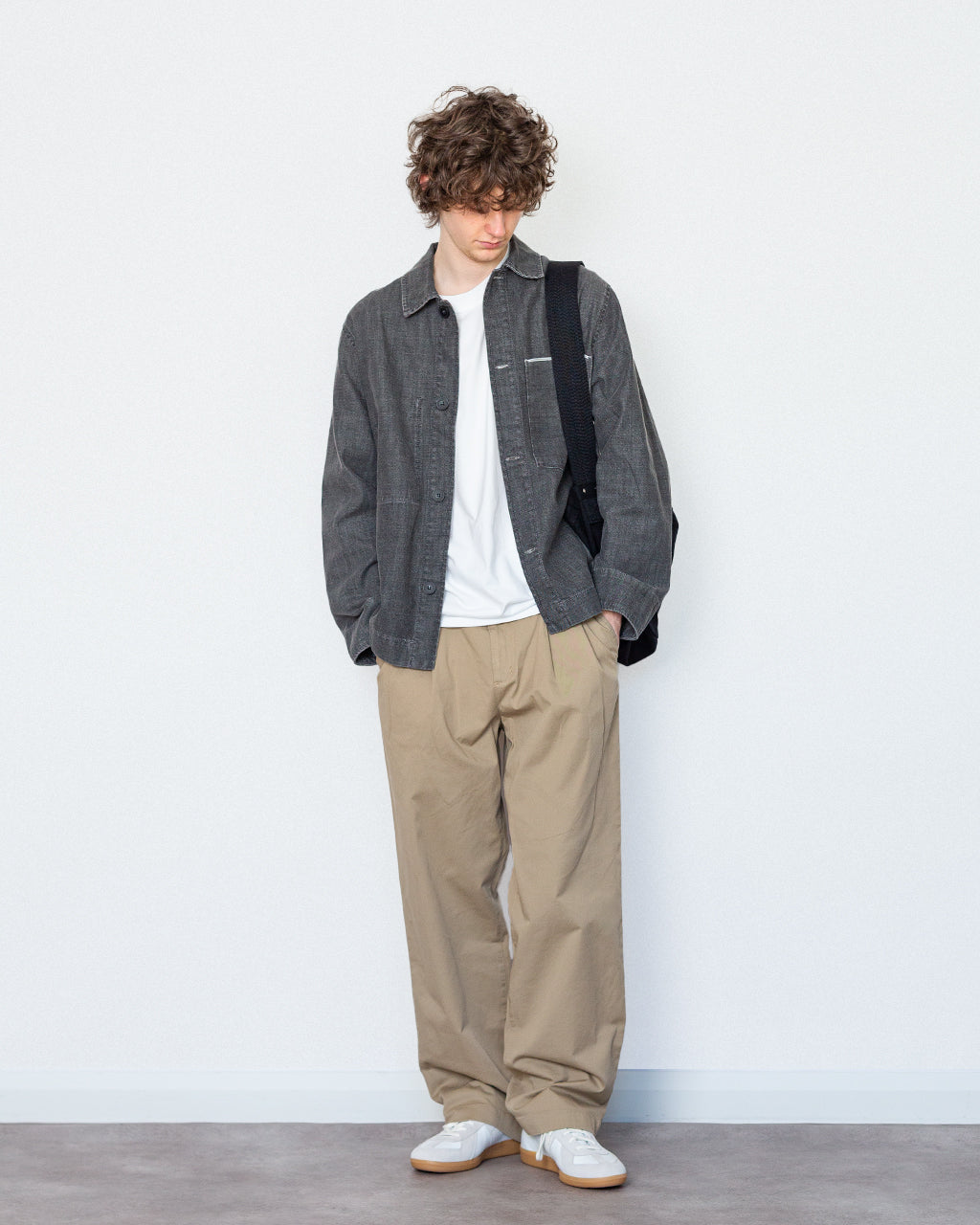 Hestur Relaxed Twill Pleated Trouser - Light Khaki
