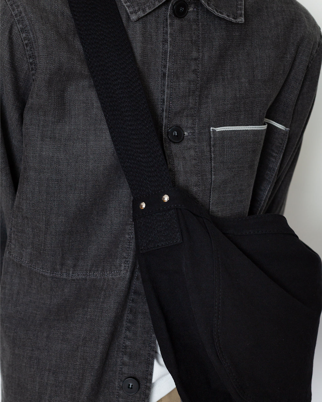 LOT 018 - Newsboy Bag Small - Black | Taiga Takahashi | Peggs & son.