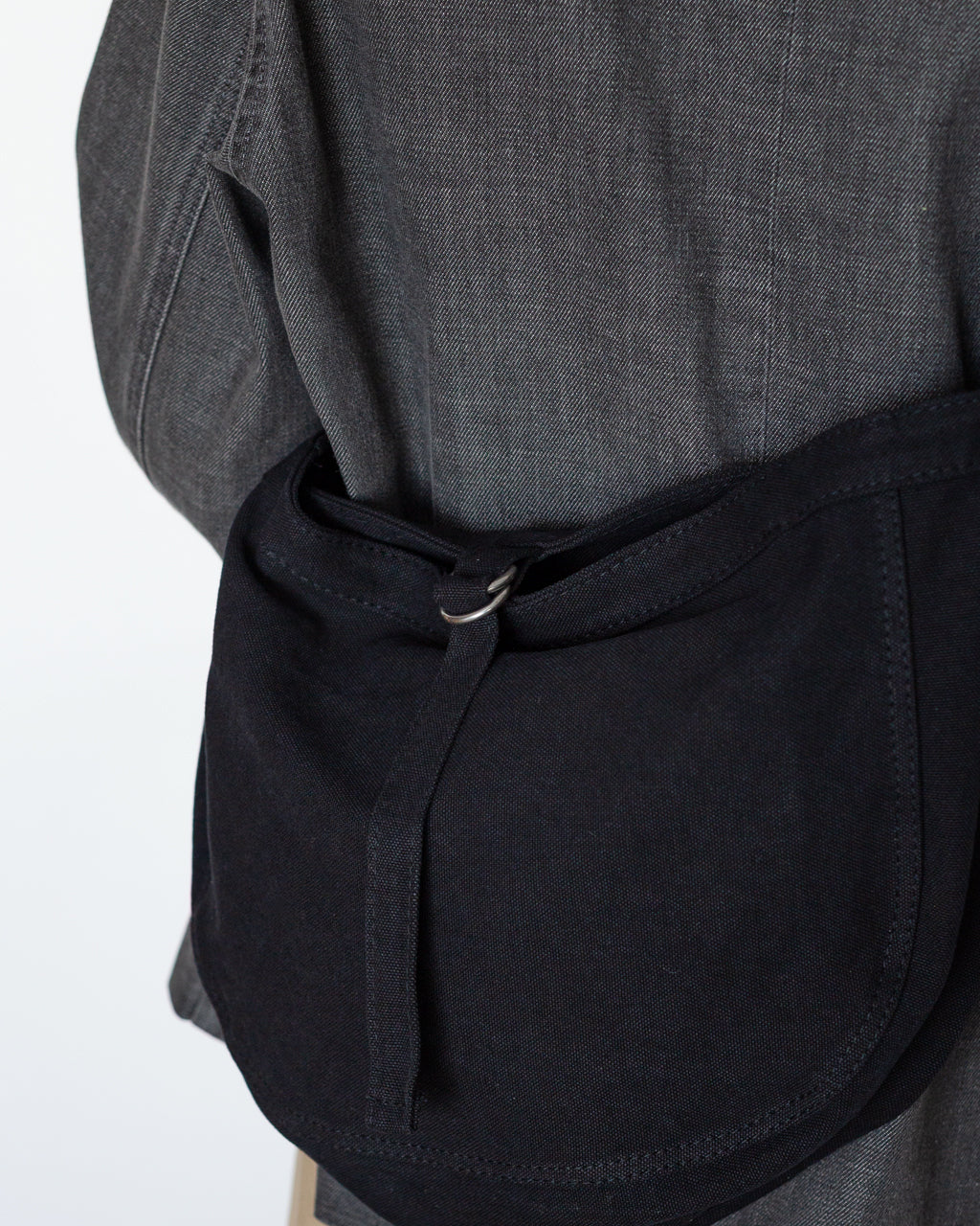 LOT 018 - Newsboy Bag Small - Black | Taiga Takahashi | Peggs & son.