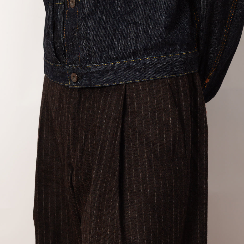 Kay 1630 - Brown Stripe