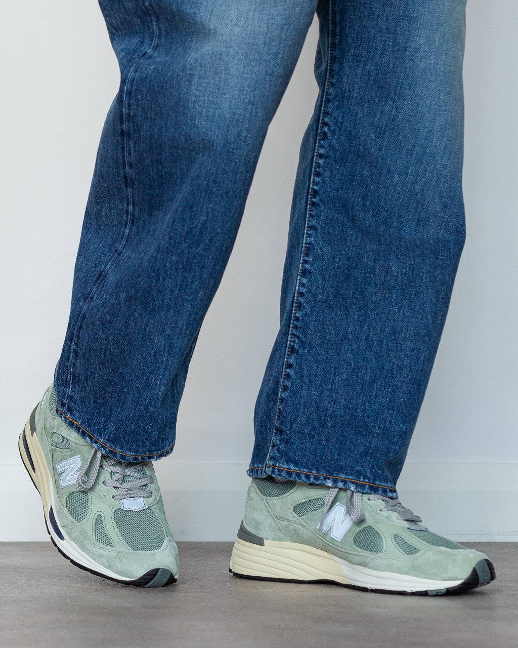 991 BB2 - Sea Grass / Silver