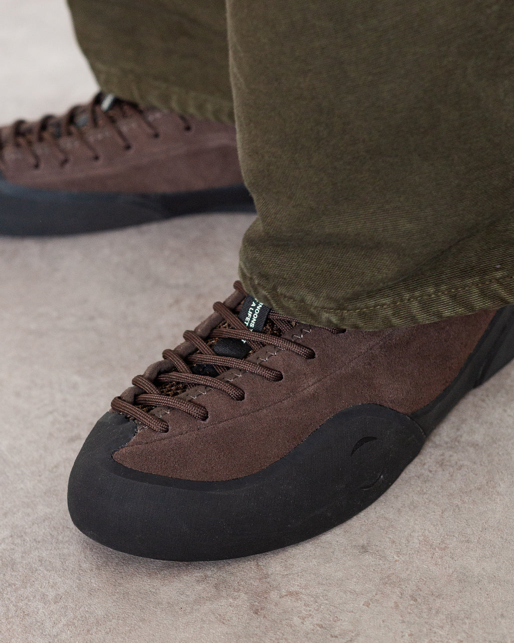 1PM - Chocolate/Natural Black