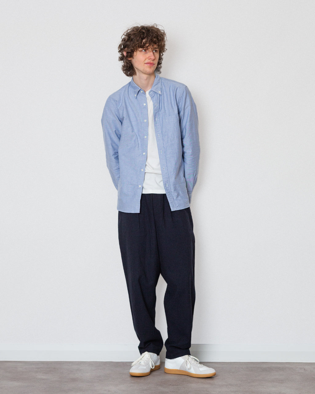 Pleated Track Pant Ospina - Navy | Universal Works | Peggs & son.