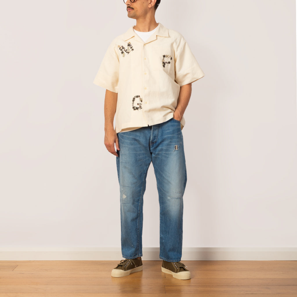 Greetings Shirt - Ecru Clover