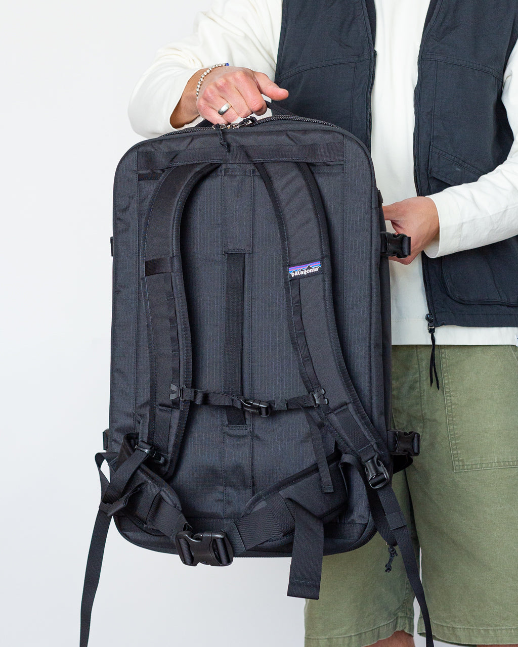 Black Hole MLC - Black | Patagonia | Peggs & son.