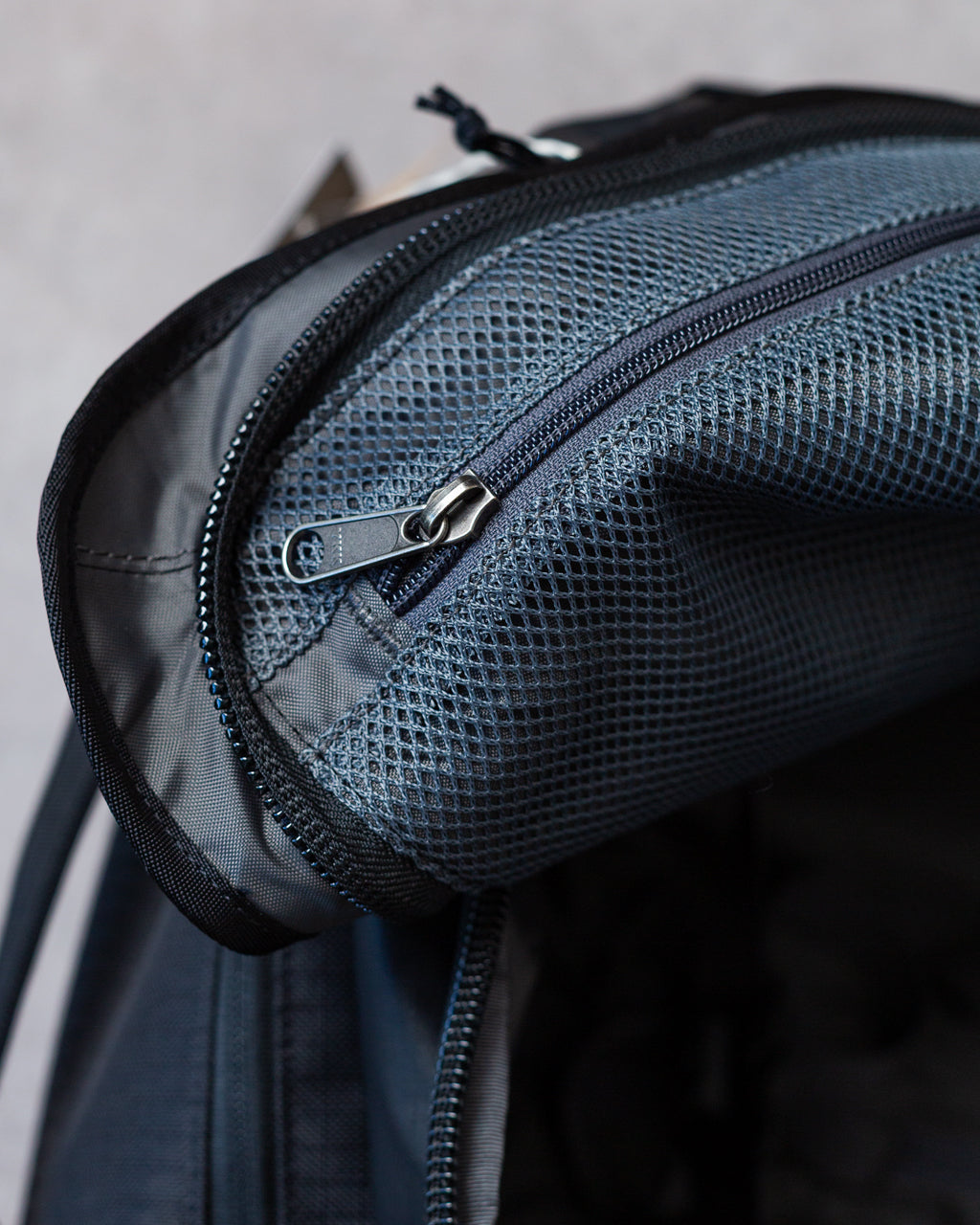 Black Hole Wheeled Duffel 40L - Black