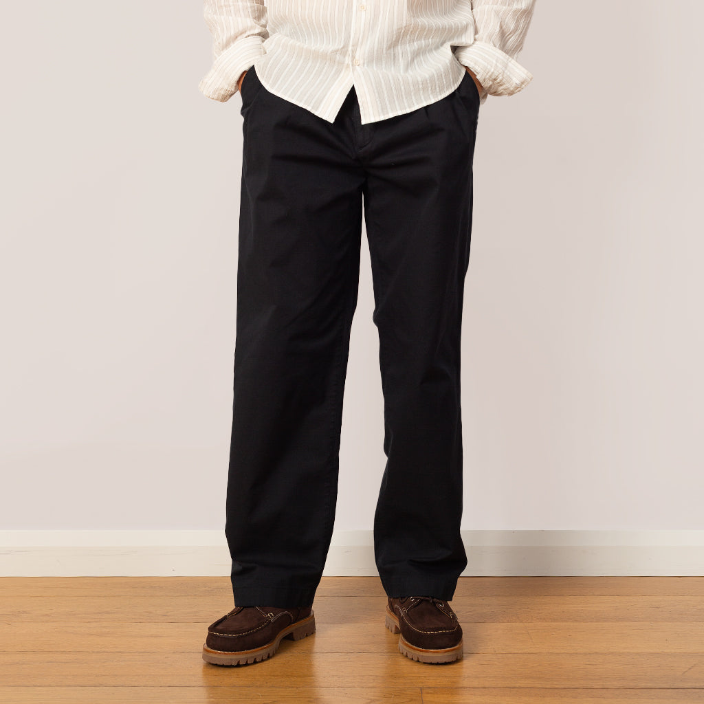 Benn Relaxed Twill Pleated Trouser - Black