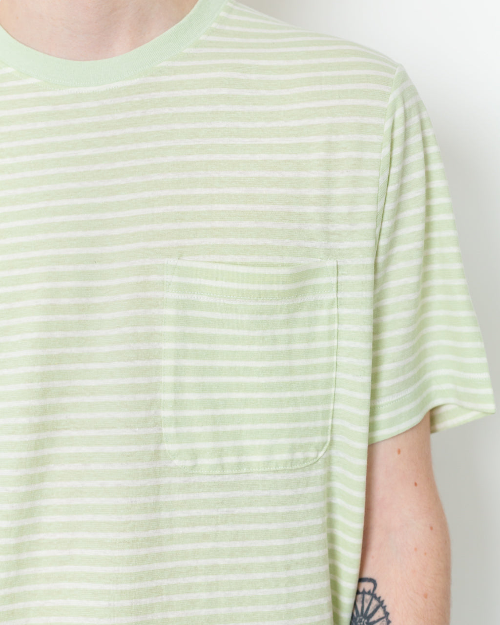 Trail Harbour Pocket Tee - Lichen Green
