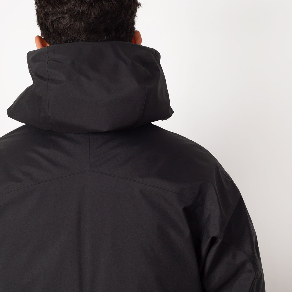 Veilance monitor down coat hotsell