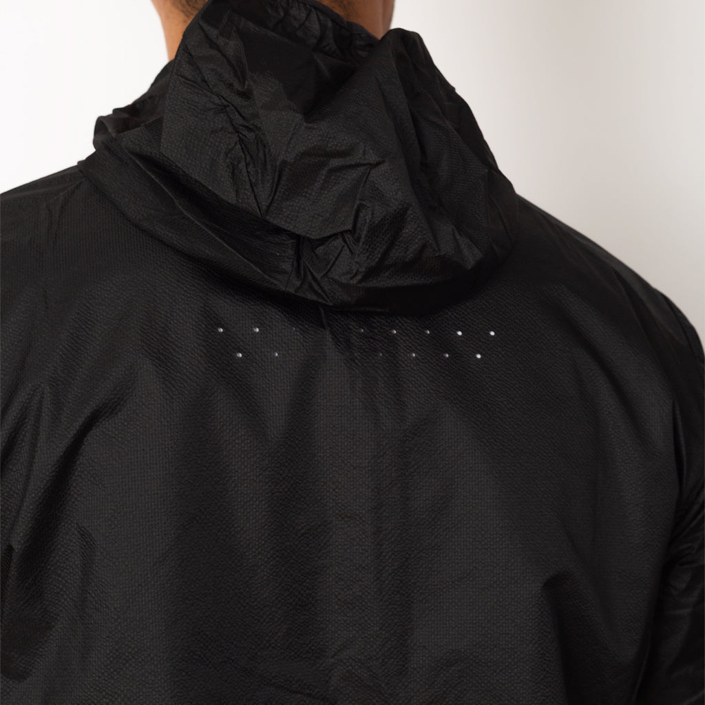 Hue Packable Wind Jacket - Black