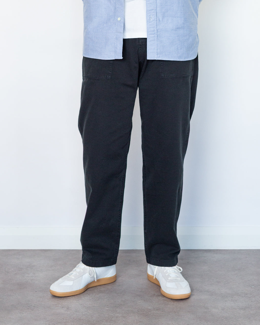 Loose Tapered Ridge Pant - Black | Gramicci | Peggs & Son.