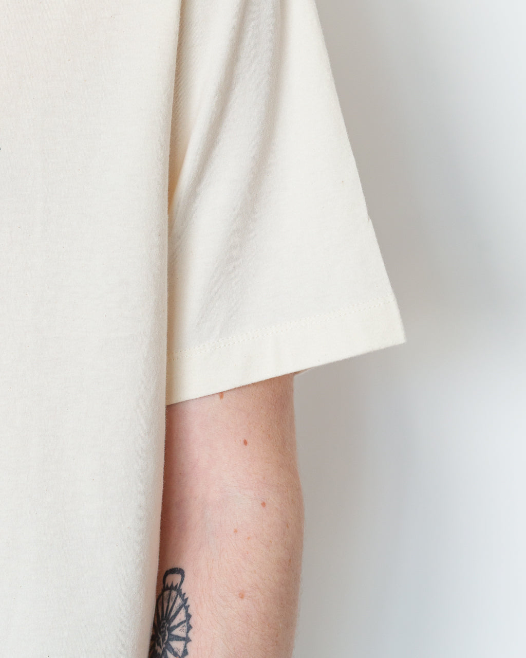 Water People Spotter Tee - Undyed Natural