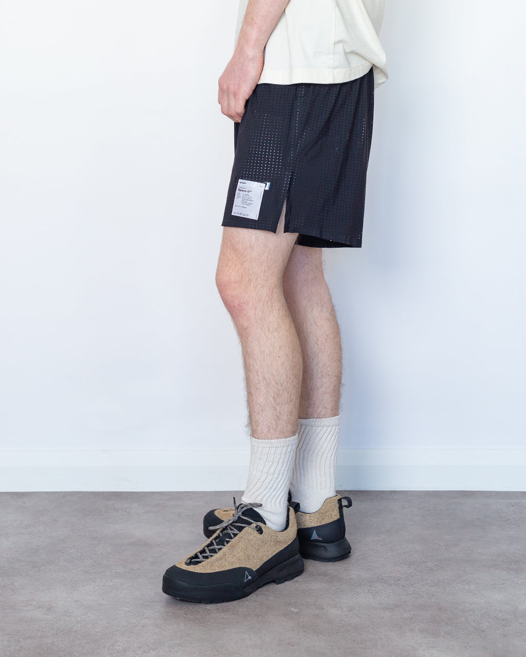 Space O 5 Shorts - Black